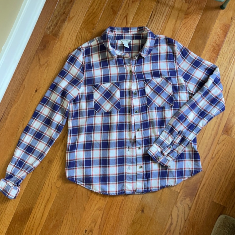 Forever 21 women’s flannel size Meduim
